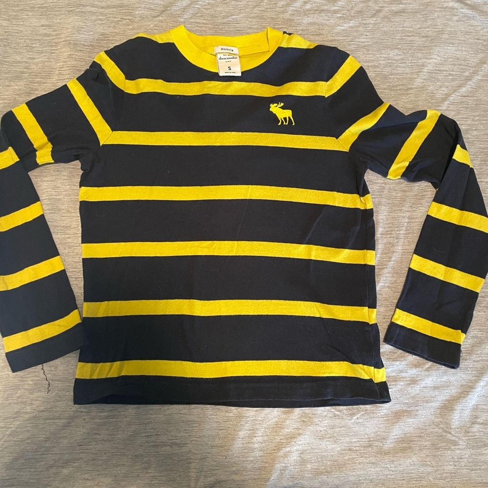 Abercrombie muscle long sleeve shirt